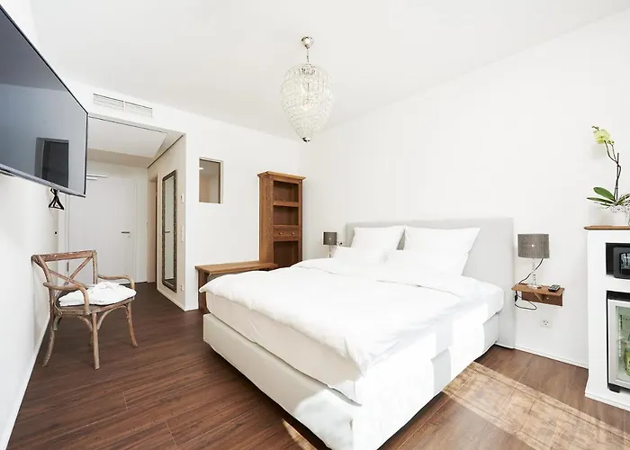 Marienburg Monheim 酒店 Monheim am Rhein