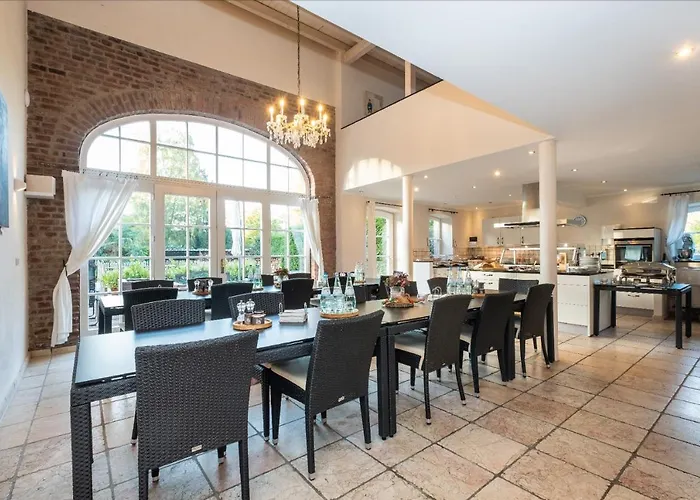 Marienburg Monheim 4*